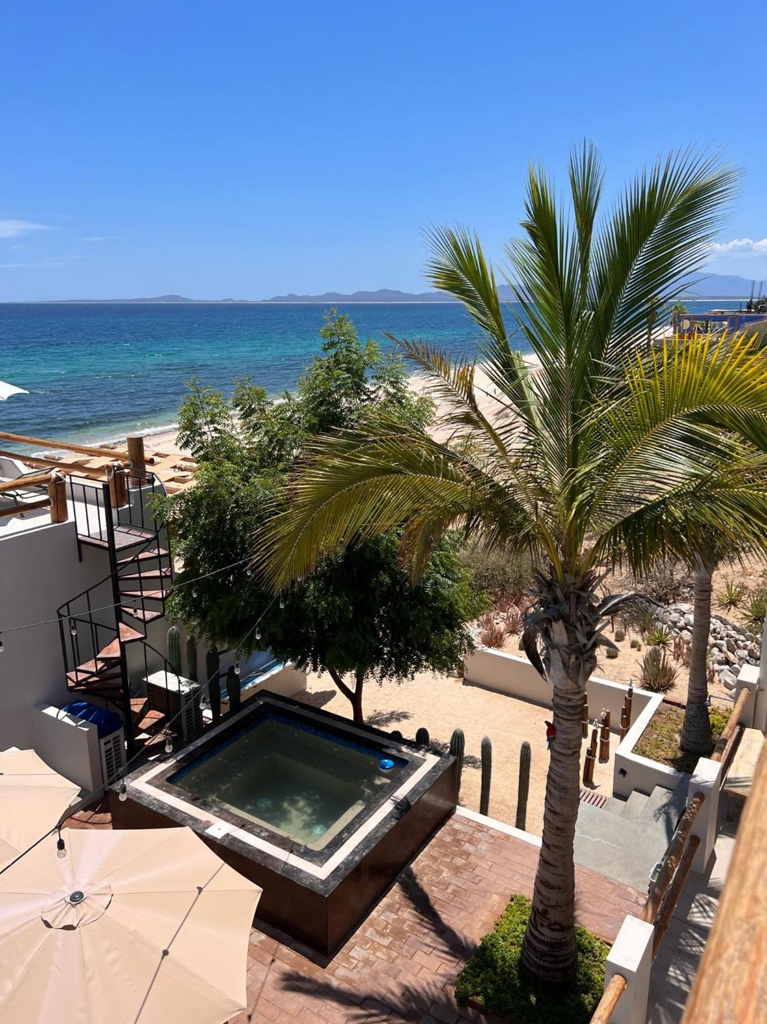 Beach Front Lofts, La Ventana Luaran gambar