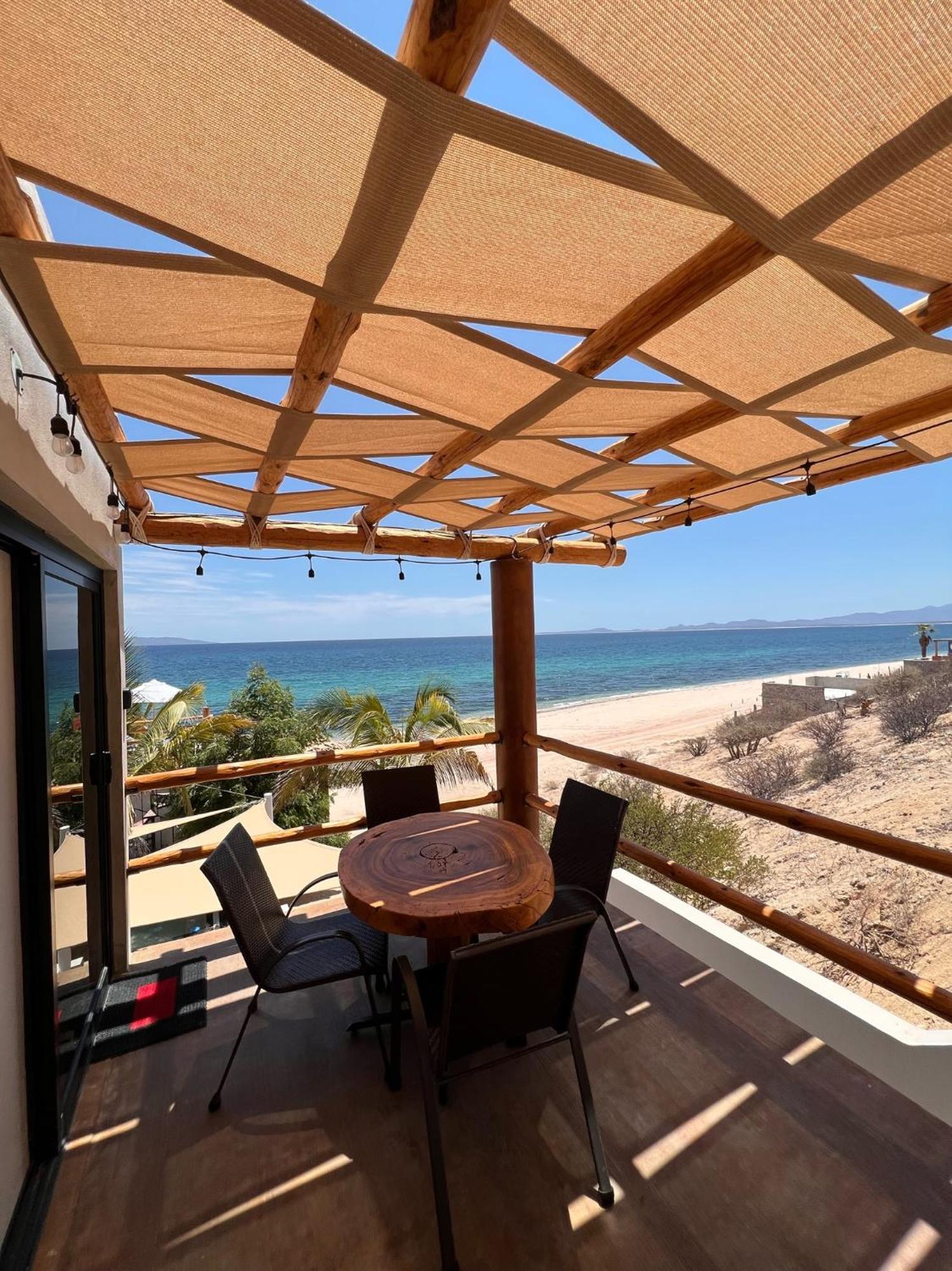 Beach Front Lofts, La Ventana Luaran gambar